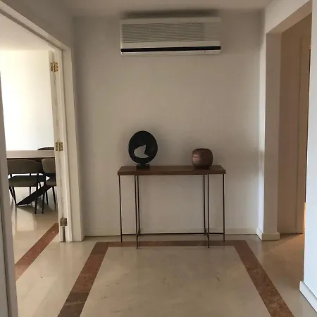 Exclusive With Parking @ Parque Europa, Campo Grande * Лиссабон